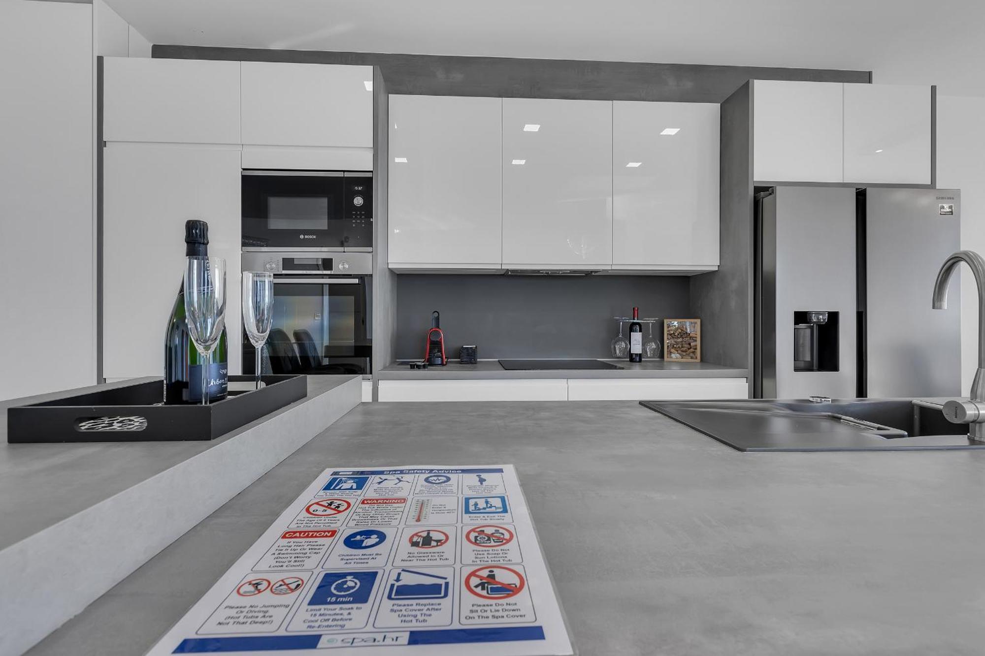 Exclusive Penthouse Big Blue With Private Jacuzzi Appartement Makarska