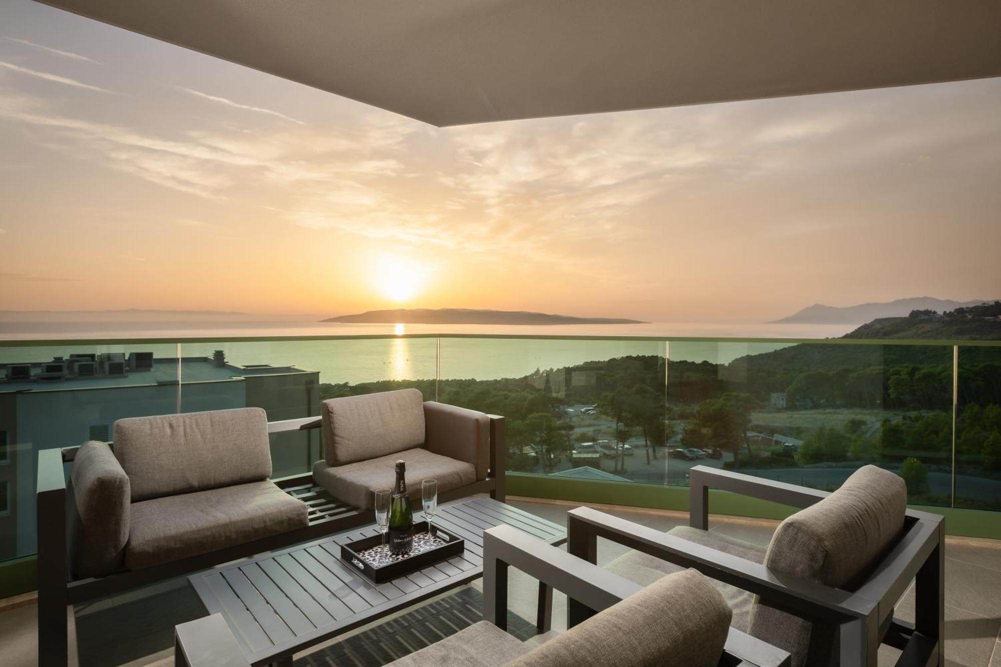 Exclusive Penthouse Big Blue With Private Jacuzzi Appartement Makarska
